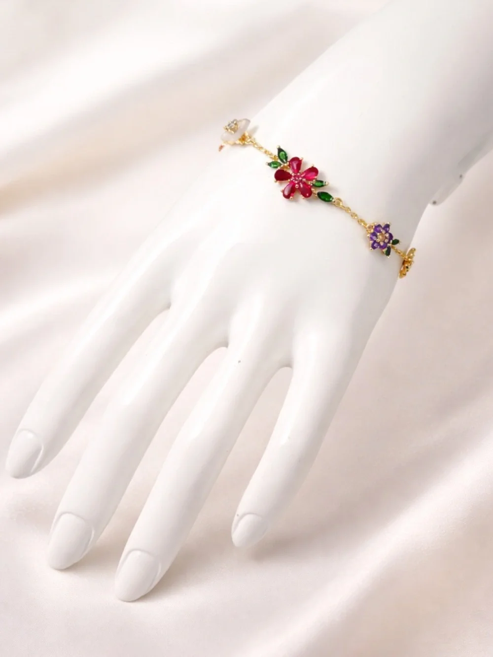 Kate Spade Busting Blooms Bracelet - Picture 4 of 7
